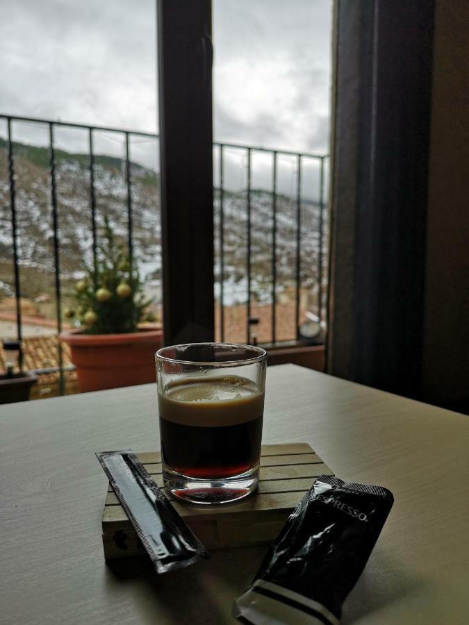קמרנה דה לה סיירה Apartamento Turistico Javalambre מראה חיצוני תמונה